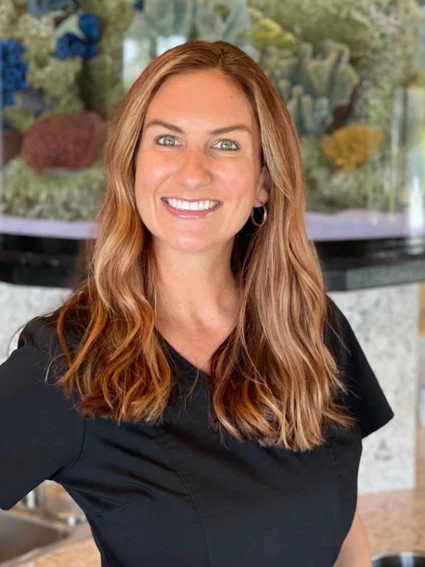 Lindsay Lindsay - Orthodontic Assistant